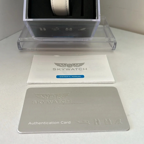 NWT Skywatch Dive Watch White and Rose Gold White Strap - Picture 4 of 9